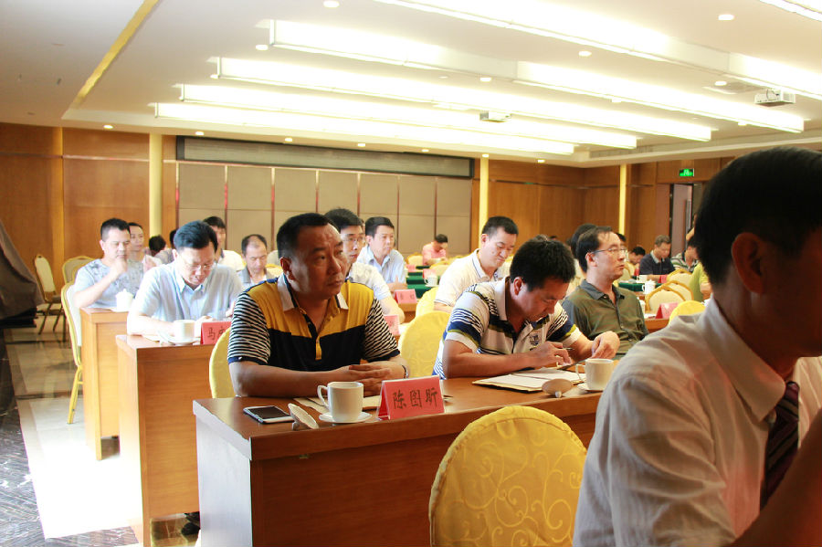 新闻稿--2、学会会长陈图昕出席会议-2016.07.11 汕头市科协第八届委员会第七次全委(扩大)会议 (15).JPG
